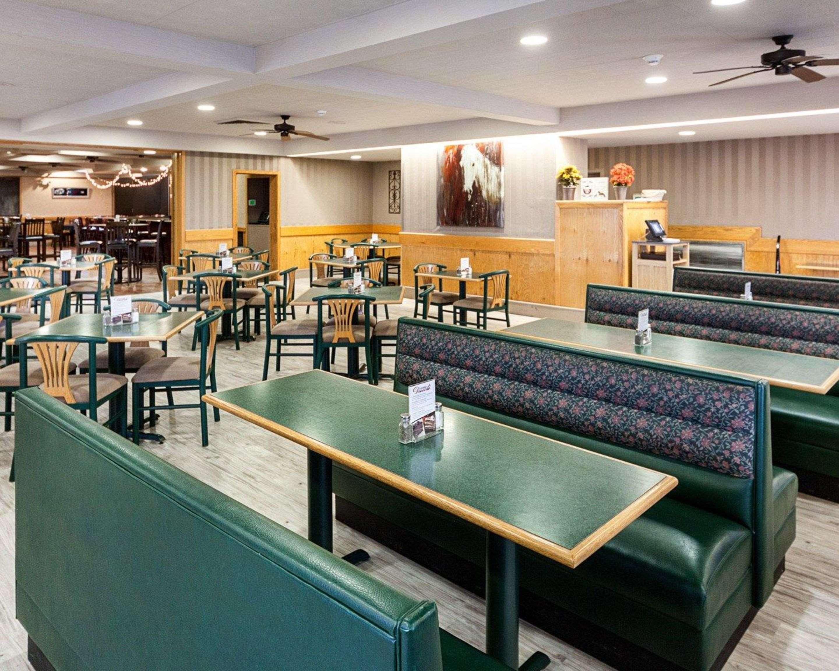 Quality Inn Bryan/Montpelier Bagian luar foto