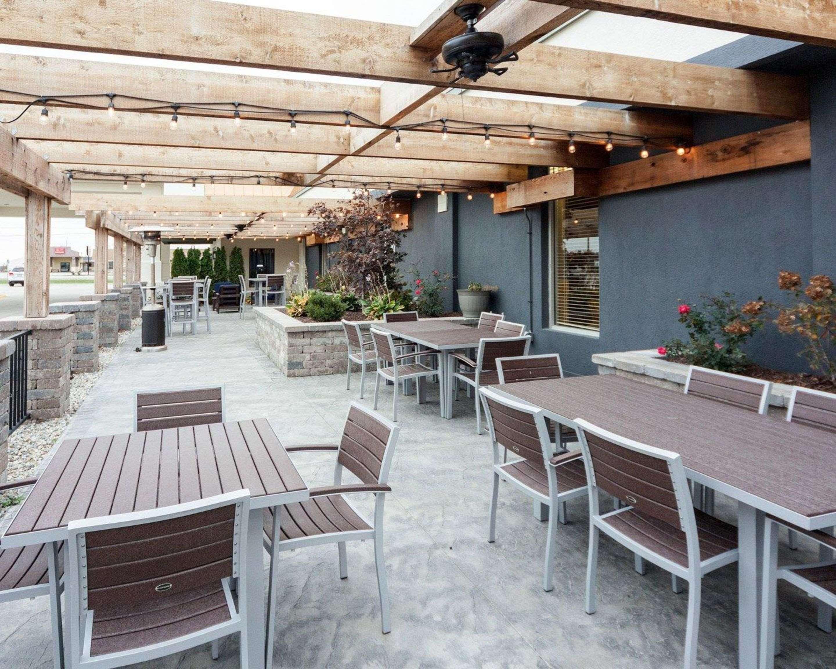 Quality Inn Bryan/Montpelier Bagian luar foto