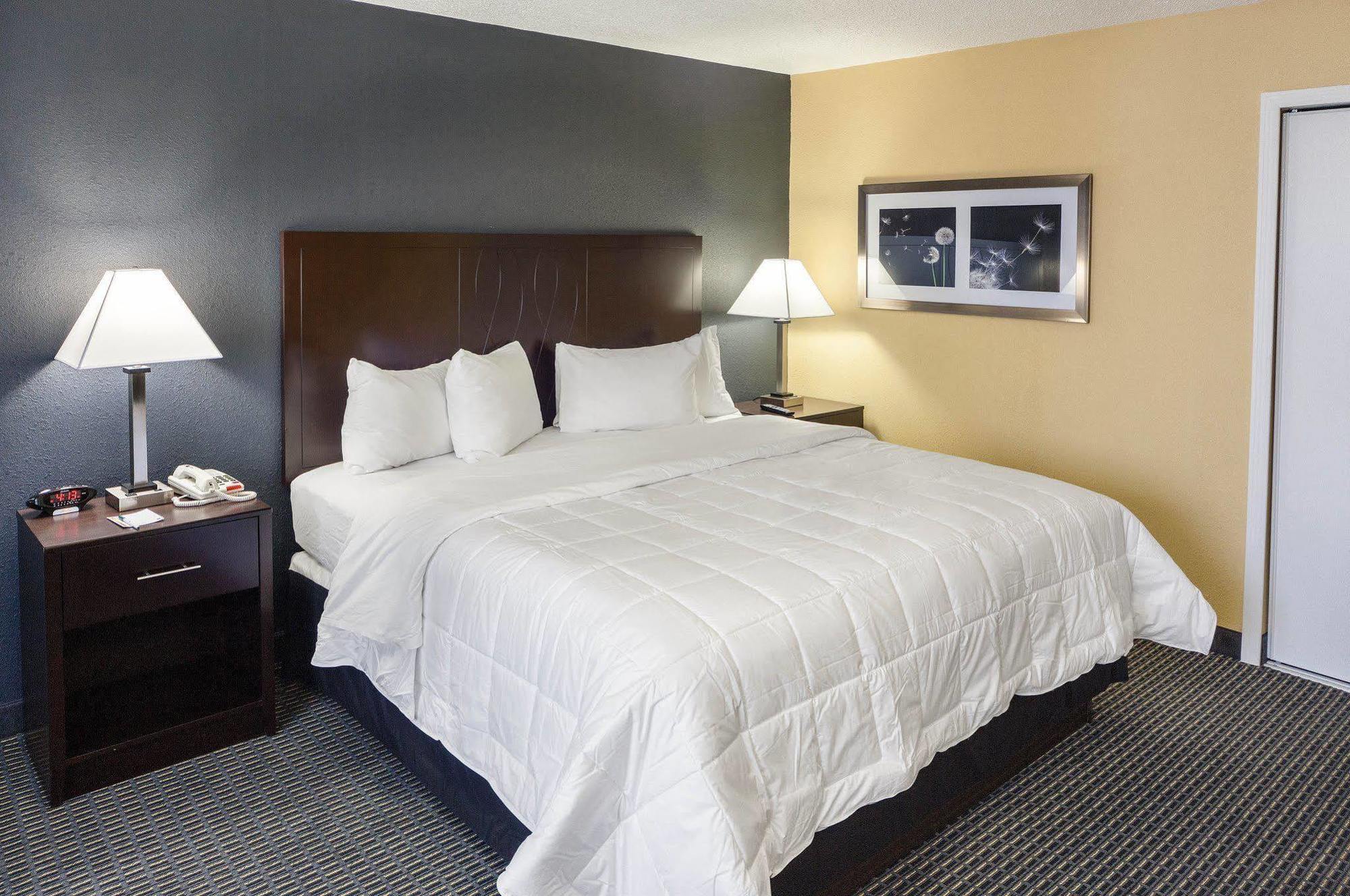 Quality Inn Bryan/Montpelier Bagian luar foto